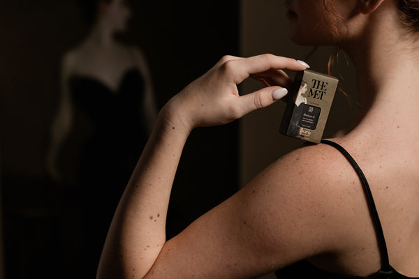 Pura x The Met: Madame X Fragrance
